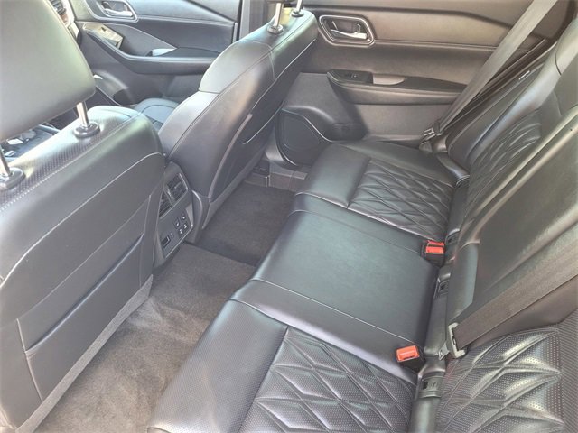 Used 2024 Nissan Rogue Platinum w/ Platinum Premium Package image 10