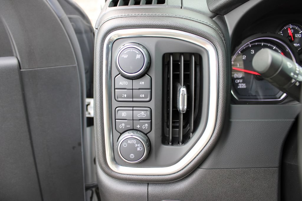 Certified 2019 Chevrolet Silverado 1500 RST AWD/4WD image 15