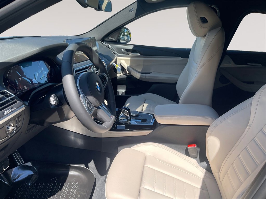 New 2025 BMW X4 xDrive30i w/ Premium Package image 9