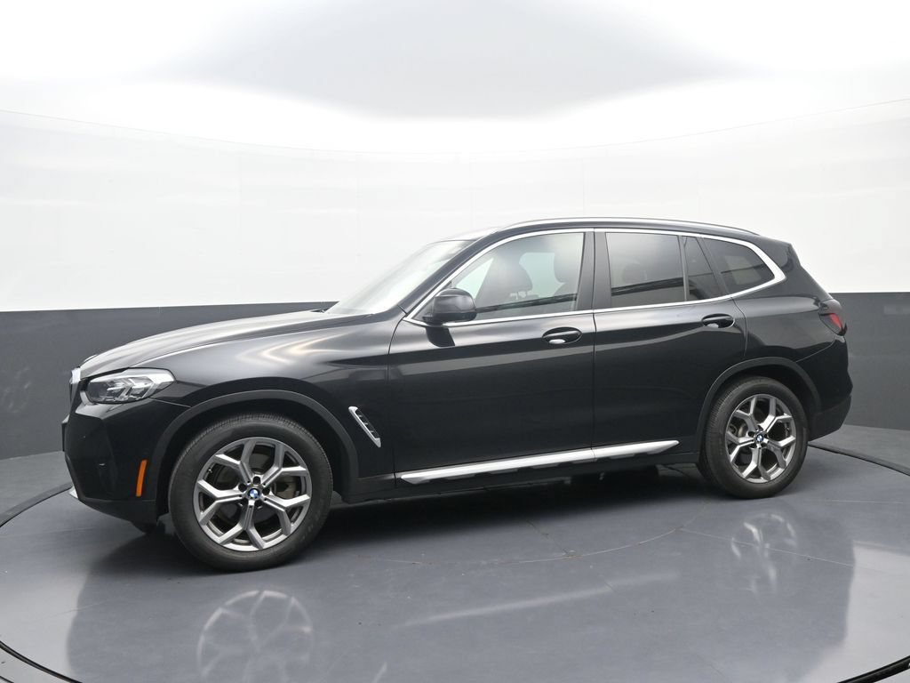 Used 2023 BMW X3 xDrive30i w/ Premium Package AWD/4WD image 2