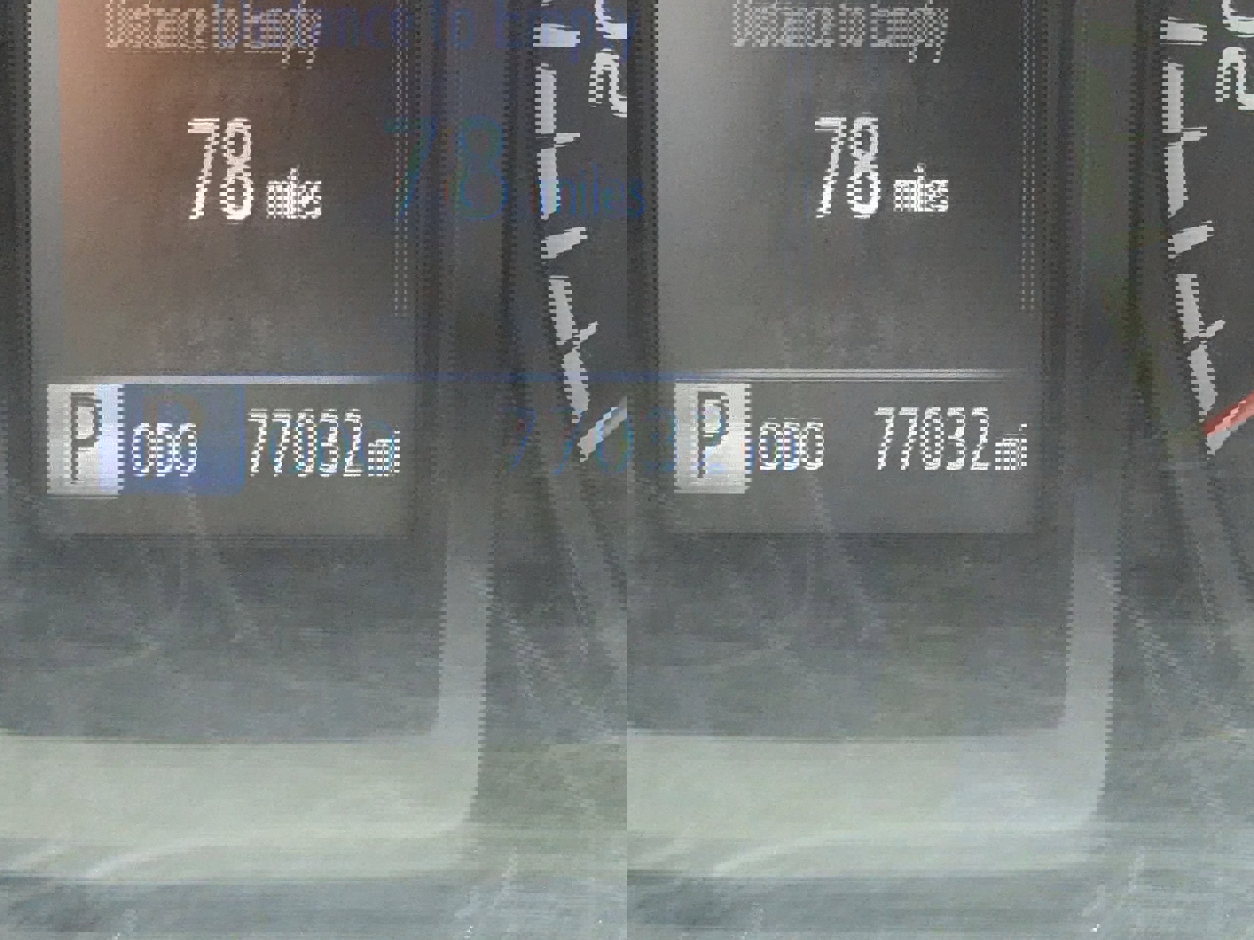 Used 2018 Toyota Tacoma SR image 2