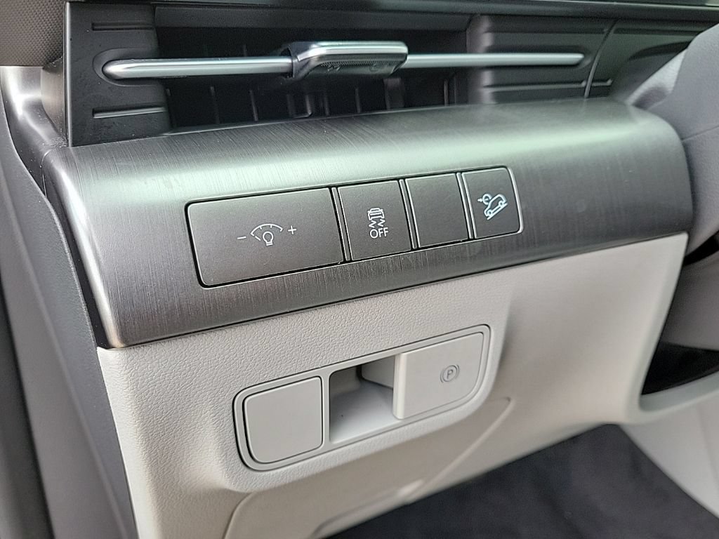 Used 2024 Hyundai Kona SEL AWD/4WD image 29