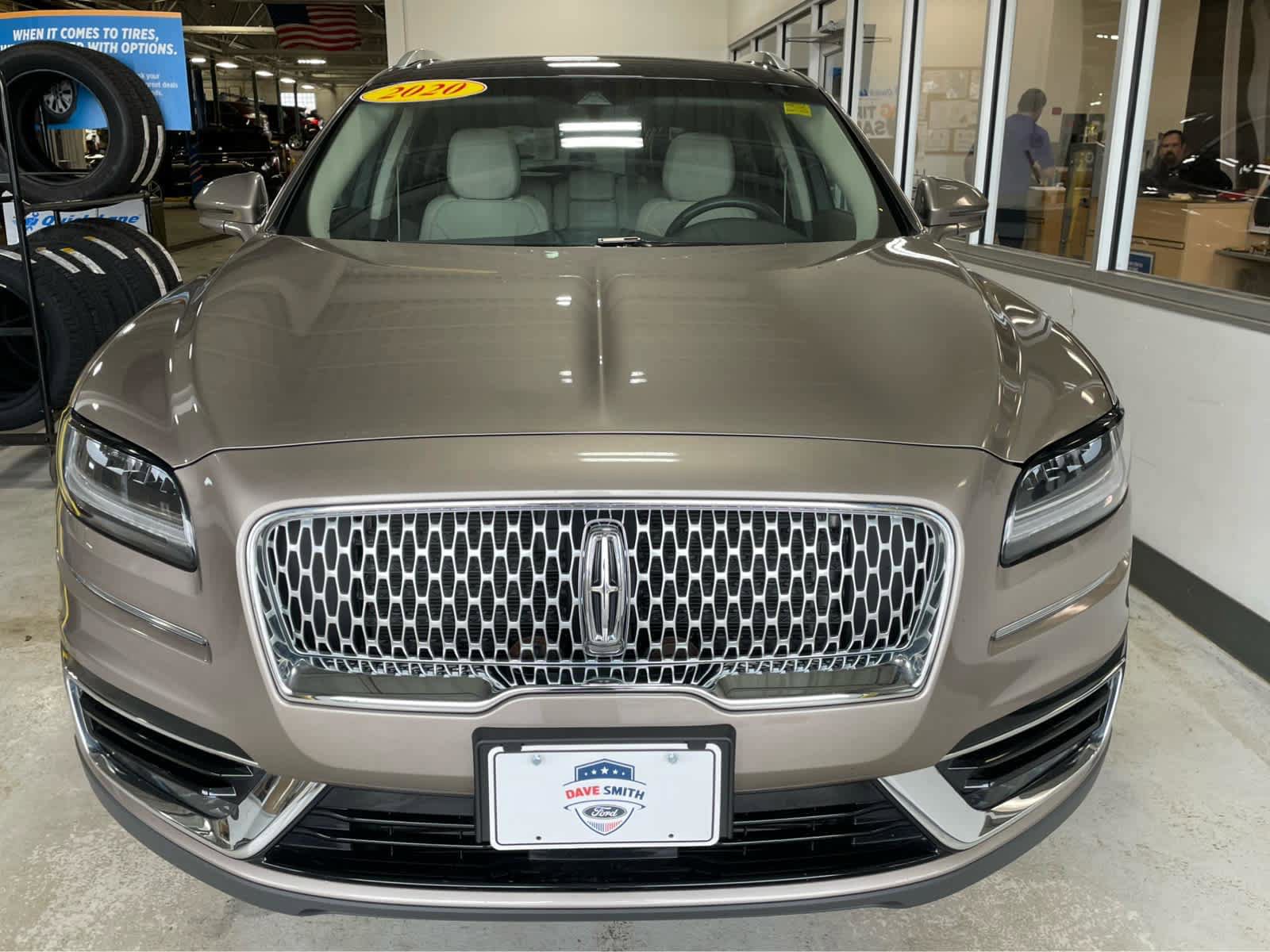 Used 2020 Lincoln Nautilus Reserve w/ Cargo Utility Package AWD/4WD image 9