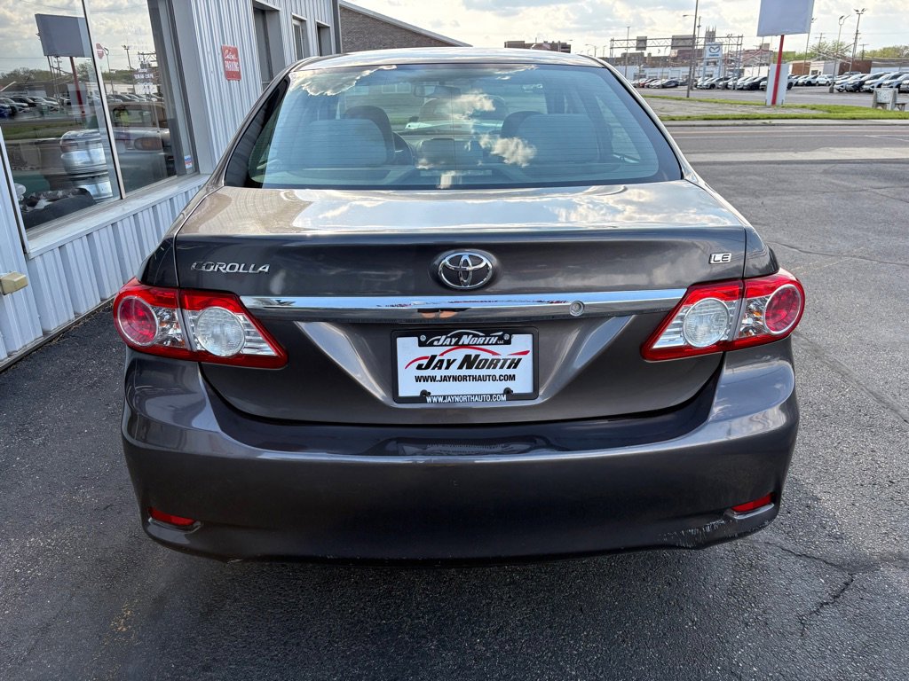 Used 2013 Toyota Corolla LE FWD image 4