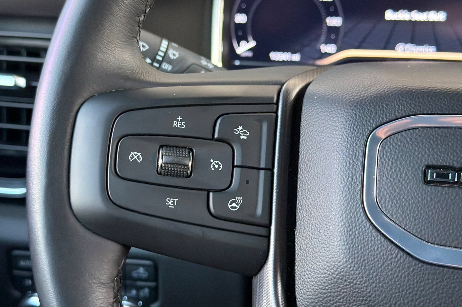 Used 2024 GMC Sierra 2500 Denali Ultimate w/ Max Trailering Package AWD/4WD image 29