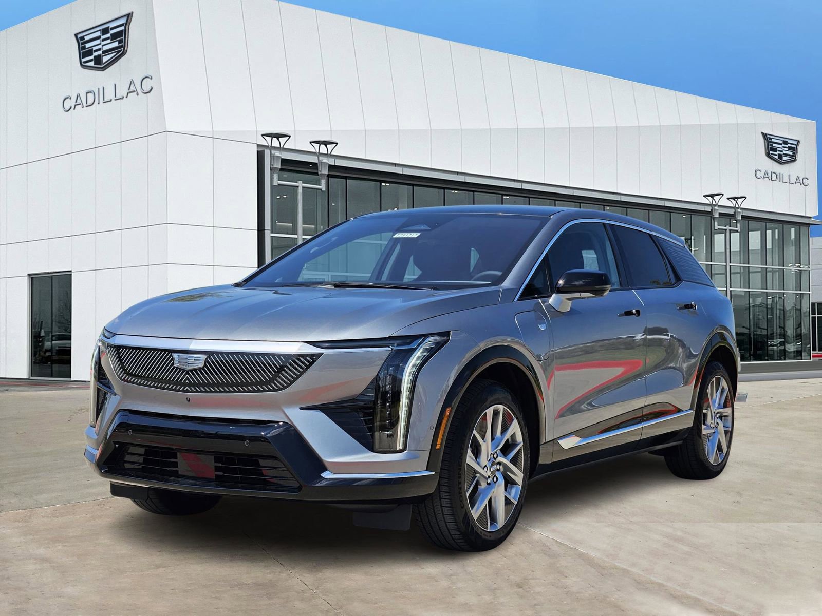 New 2025 Cadillac Optiq Luxury 1 image 2