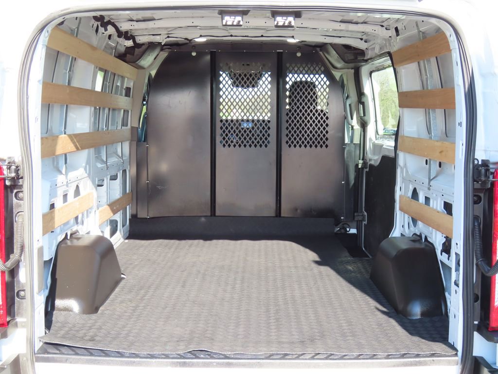 Used 2024 Ford Transit 250 Low Roof w/ Exterior Upgrade Package RWD image 16