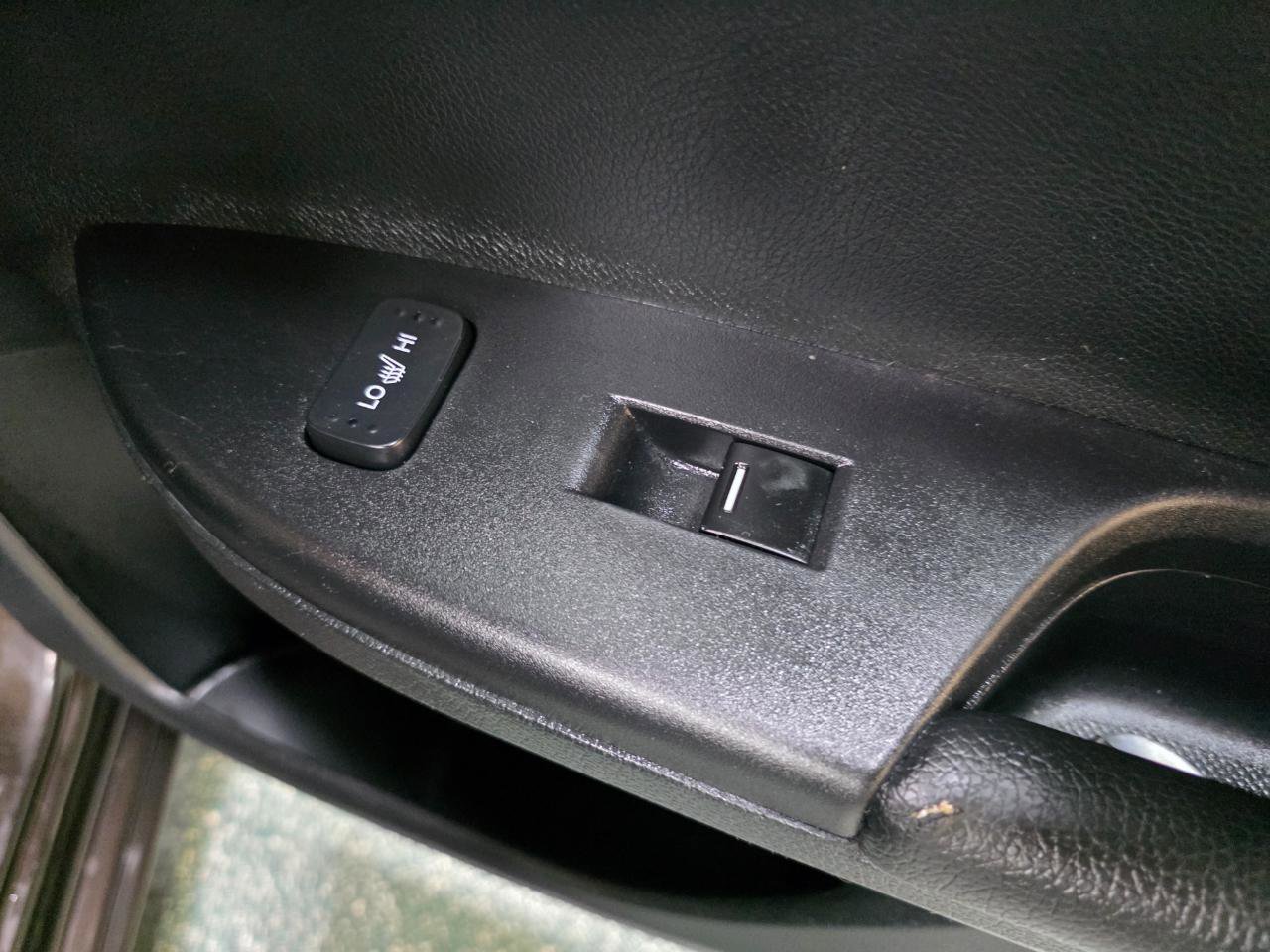 Used 2016 Honda Accord Touring image 25