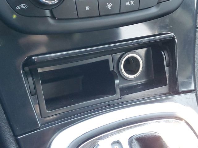 Used 2013 Buick Regal Premium FWD image 24