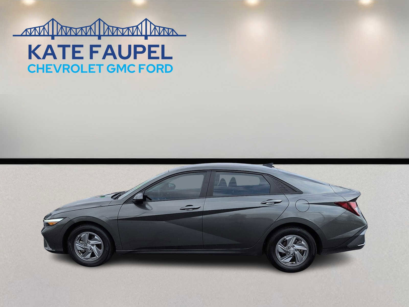 Used 2024 Hyundai Elantra SE FWD image 4