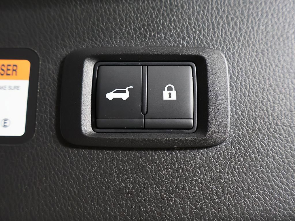 Used 2025 Mitsubishi Eclipse Cross SE AWD/4WD image 46