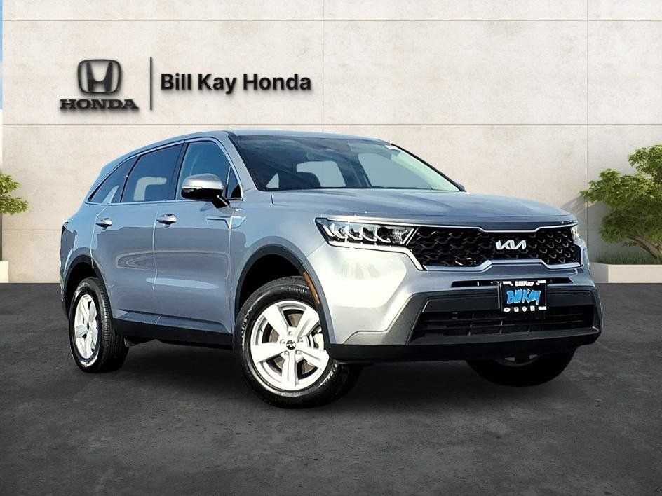 Used 2023 Kia Sorento LX AWD/4WD video 1