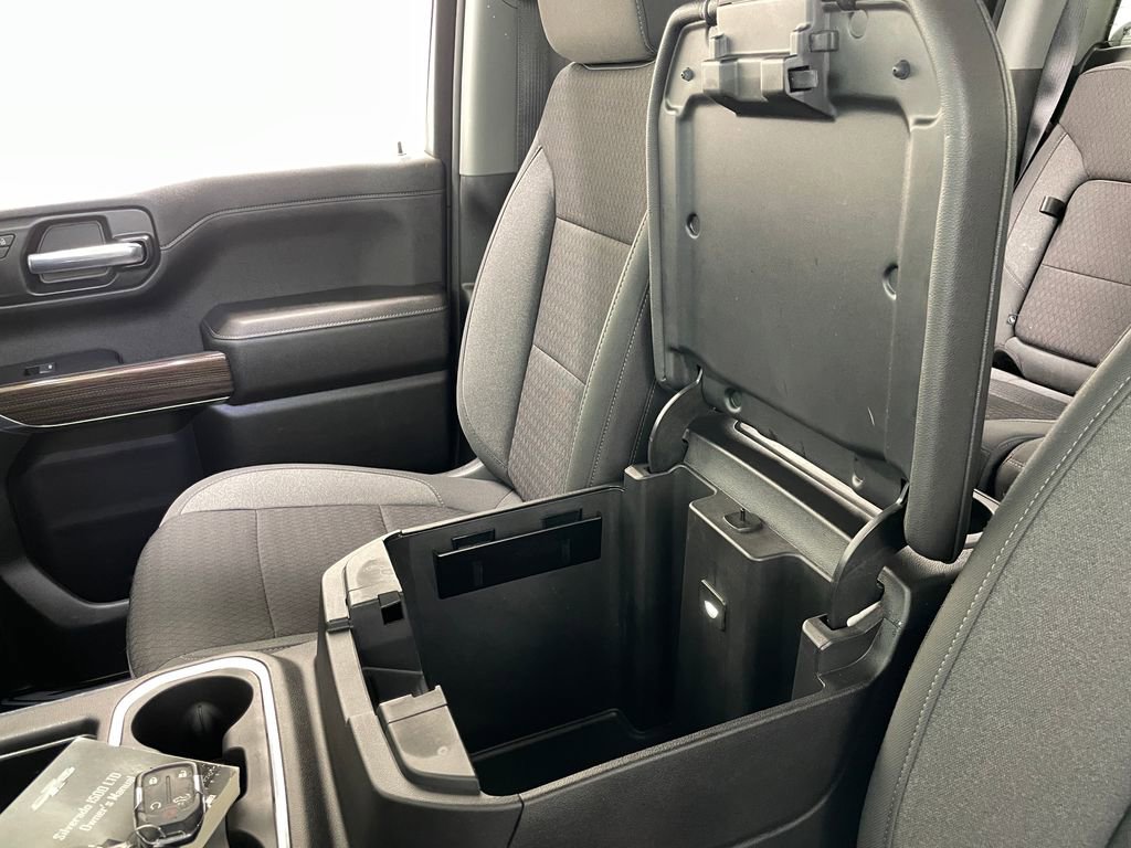 Used 2022 Chevrolet Silverado 1500 RST w/ LPO, Blackout Package image 33