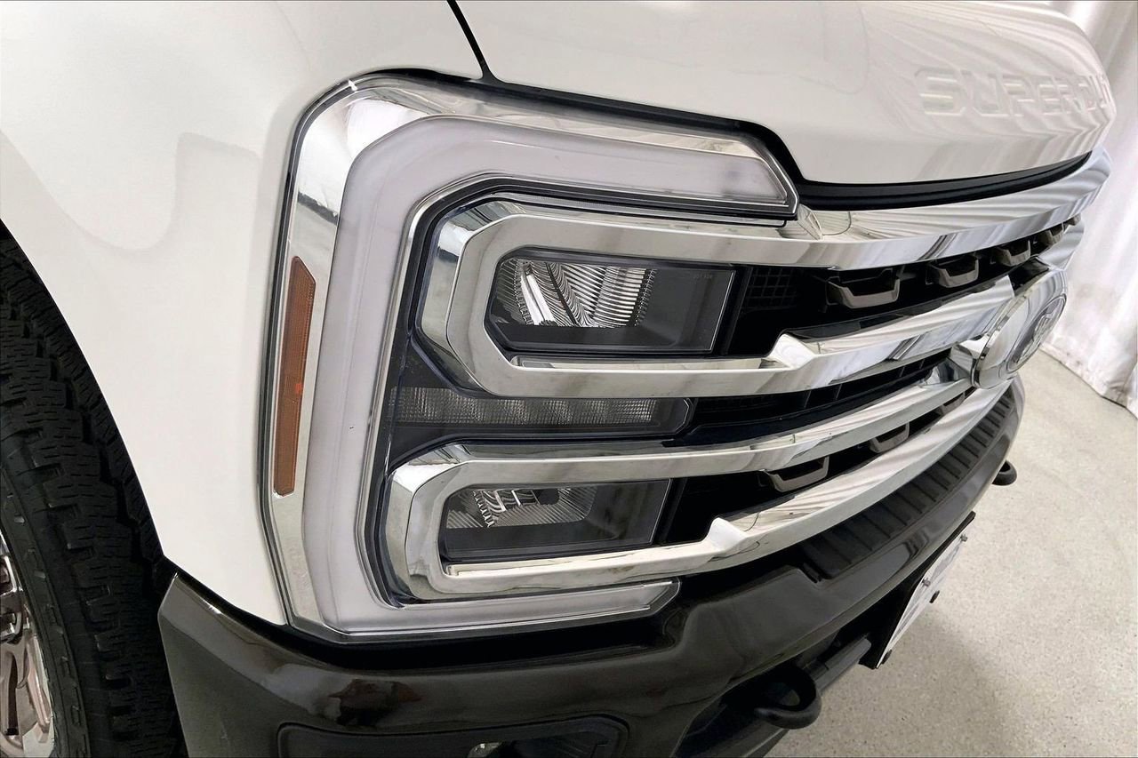 Certified 2025 Ford F350 King Ranch image 28