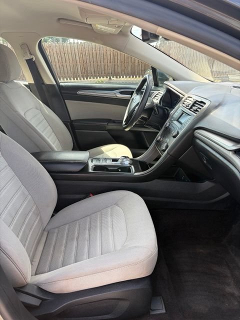 Used 2019 Ford Fusion S FWD image 9