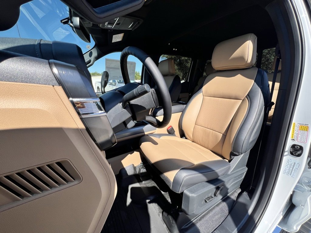 New 2026 Ford F250 Lariat image 12