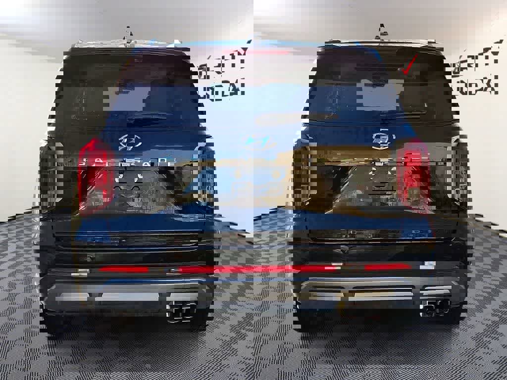 Used 2024 Hyundai Palisade Limited image 5