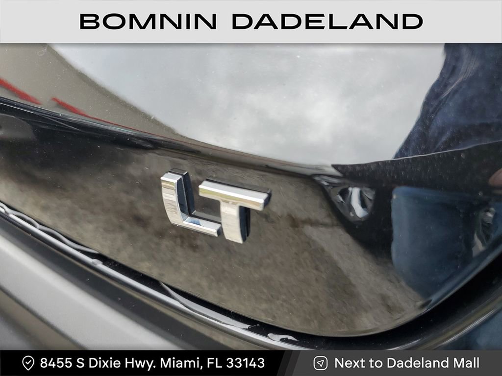 Used 2024 Chevrolet Trax LT w/ Driver Confidence Package image 12