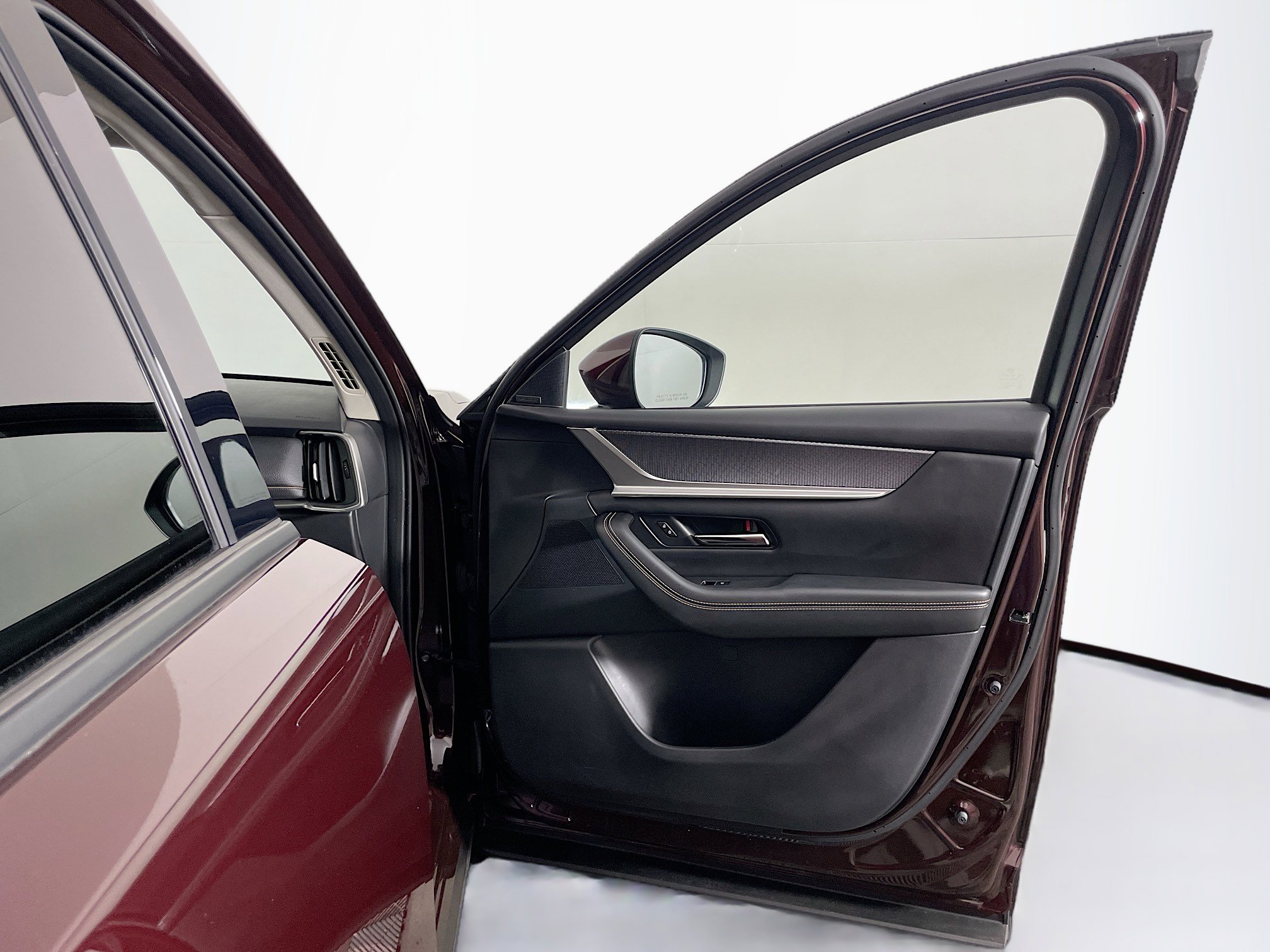 Used 2024 MAZDA CX-90 Plug-In Hybrid w/ Premium Pkg image 34