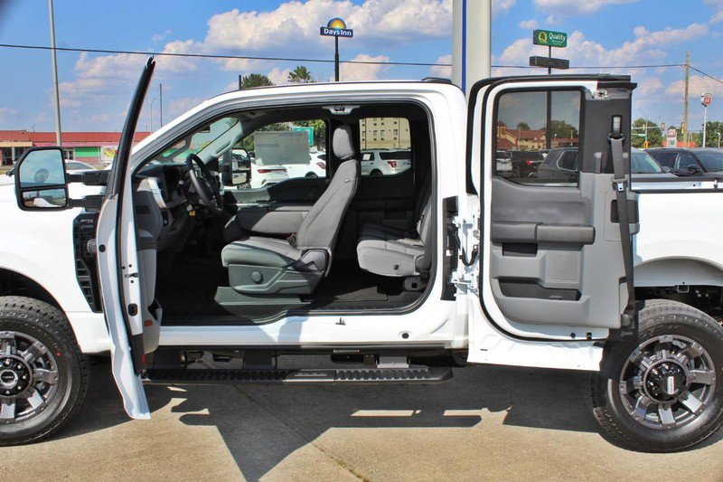 New 2026 Ford F350 XL image 8