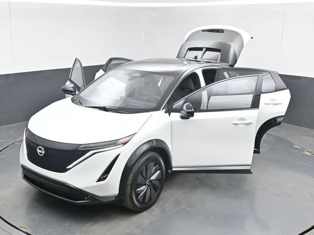 Used 2023 Nissan Ariya AWD image 53