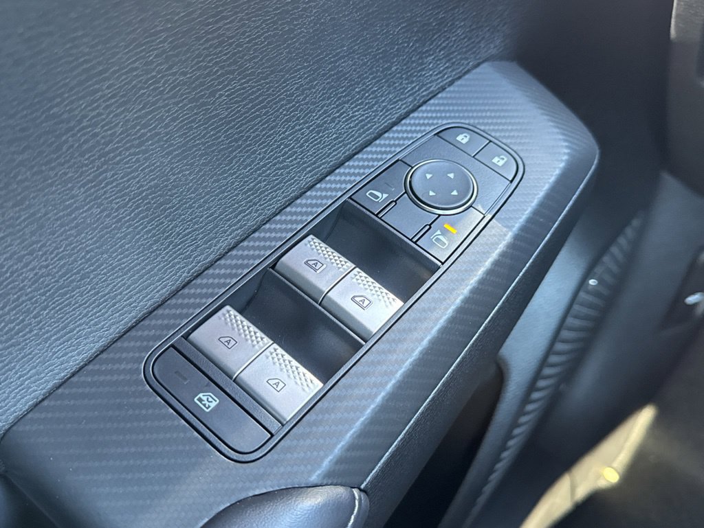 New 2026 Mitsubishi Outlander LE FWD image 35