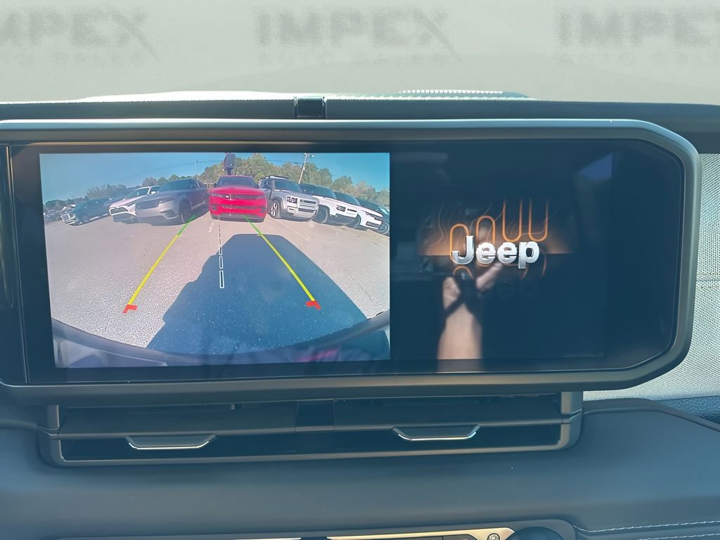 Used 2024 Jeep Wrangler Unlimited Sahara image 18