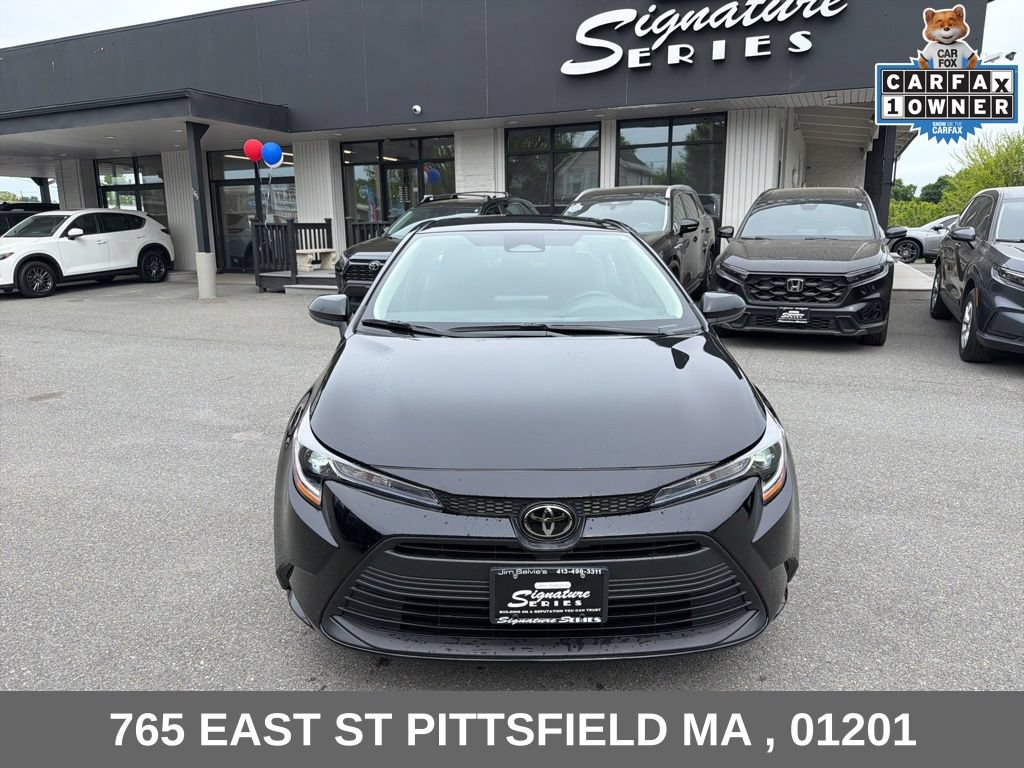 Used 2026 Toyota Corolla LE FWD image 2
