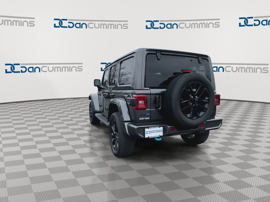 Used 2021 Jeep Wrangler Unlimited Sahara image 6