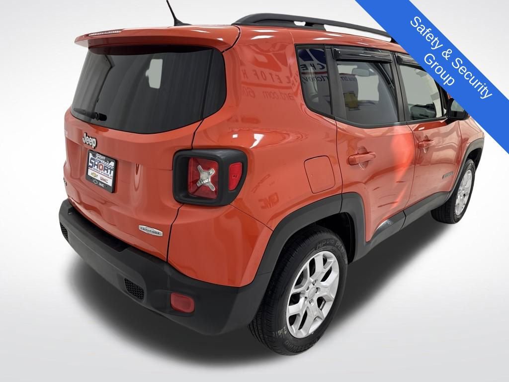 Used 2016 Jeep Renegade Latitude w/ Safety & Security Group image 4