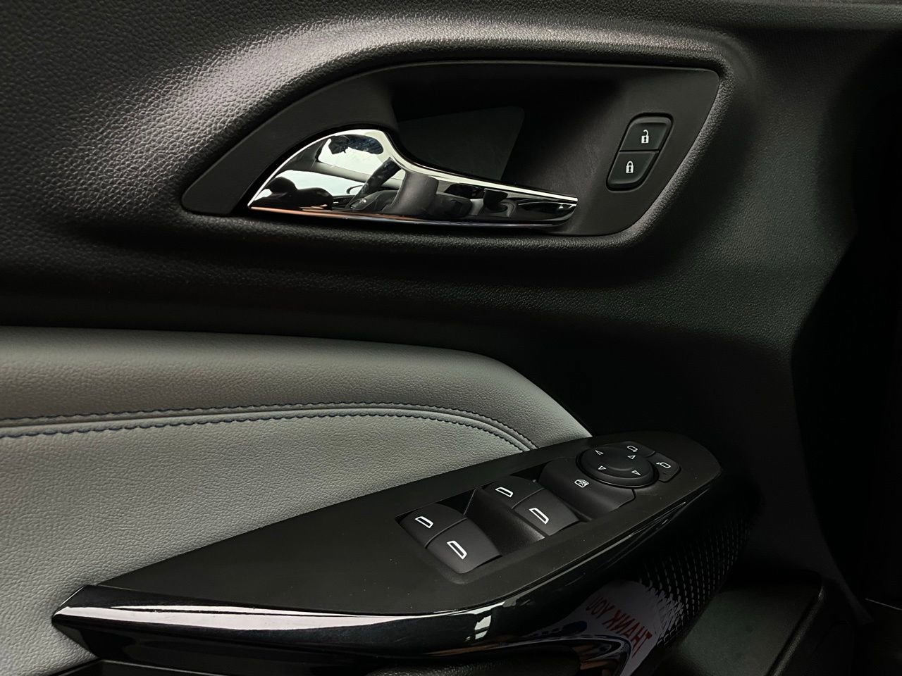 Used 2025 Chevrolet Trax LT image 19