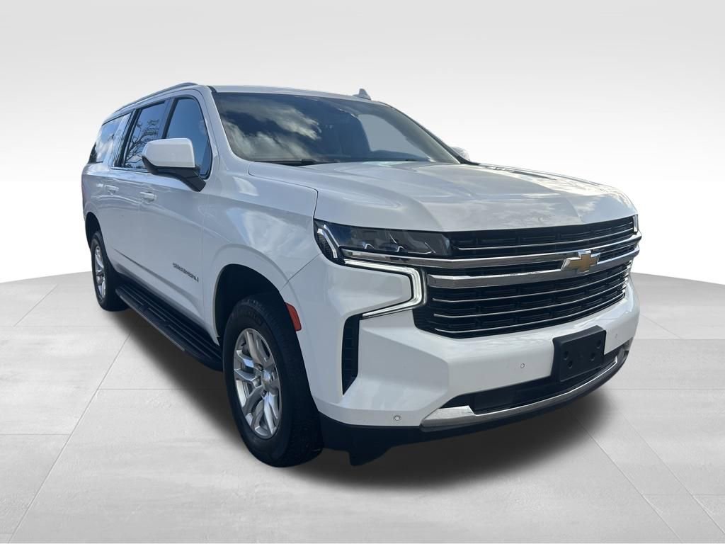 Used 2023 Chevrolet Suburban LT AWD/4WD image 2