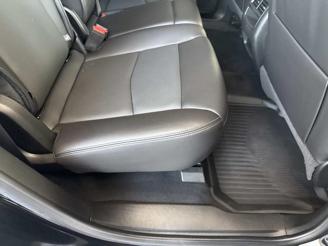 Certified 2024 Cadillac XT5 Premium Luxury w/ LPO, Floor Liner Package FWD image 25