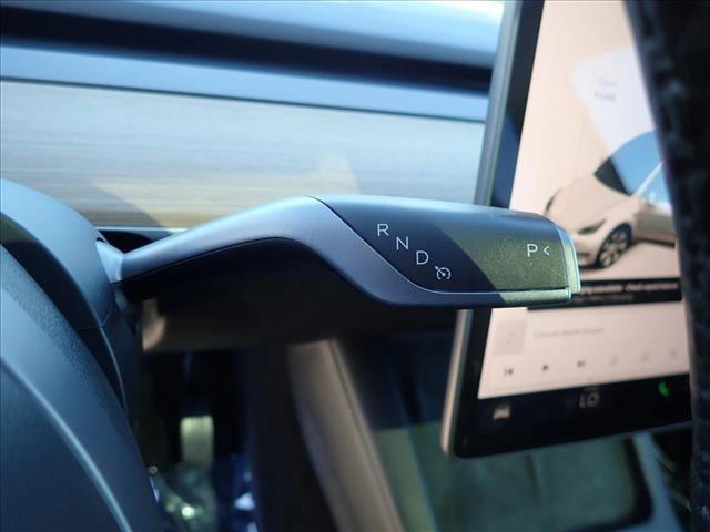 Used 2021 Tesla Model Y Long Range image 16