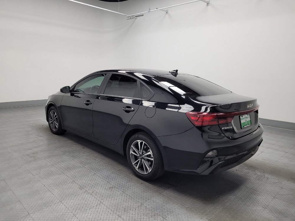 Used 2023 Kia Forte LXS image 3