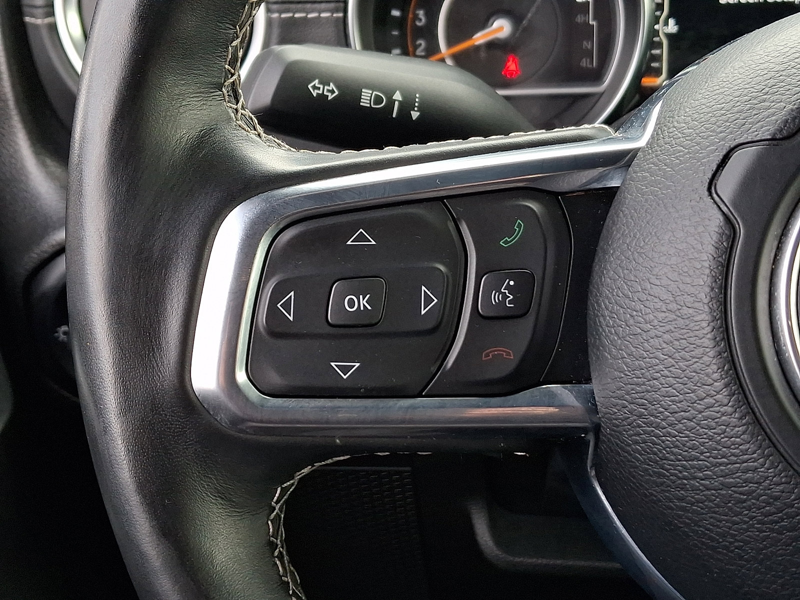 Certified 2022 Jeep Wrangler Unlimited Sahara w/ Cold Weather Group image 21