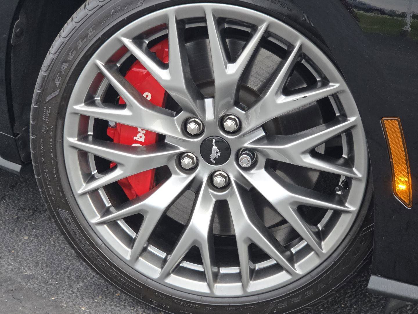 Used 2025 Ford Mustang GT Premium RWD image 10