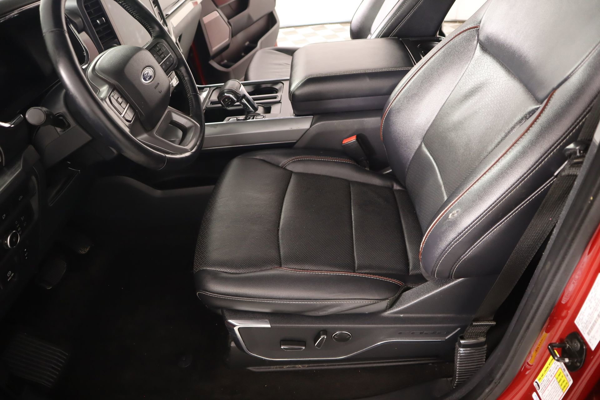 Used 2021 Ford F150 Lariat image 13