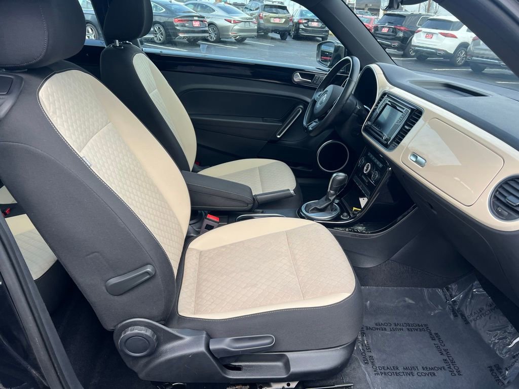 Used 2019 Volkswagen Beetle 2.0T SE image 20