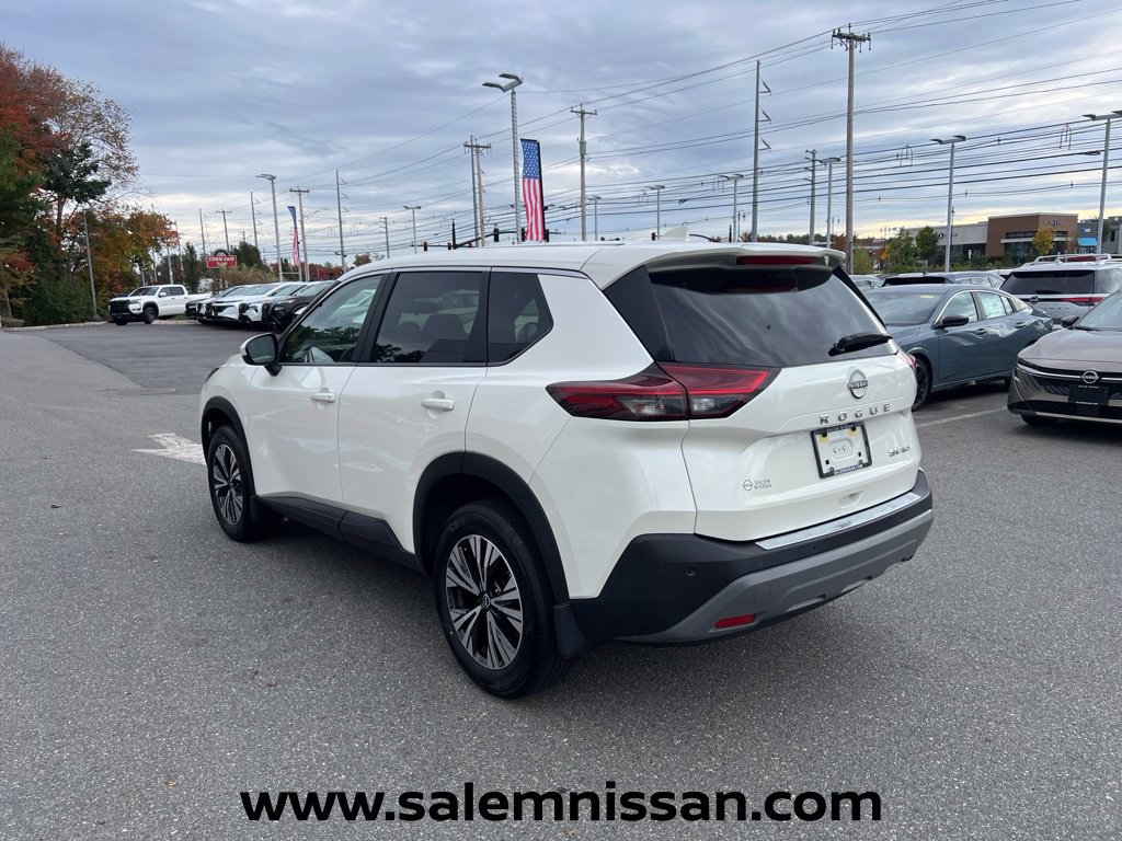 Used 2023 Nissan Rogue SV AWD/4WD image 5