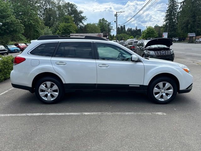Used 2010 Subaru Outback 2.5i Premium AWD/4WD image 4