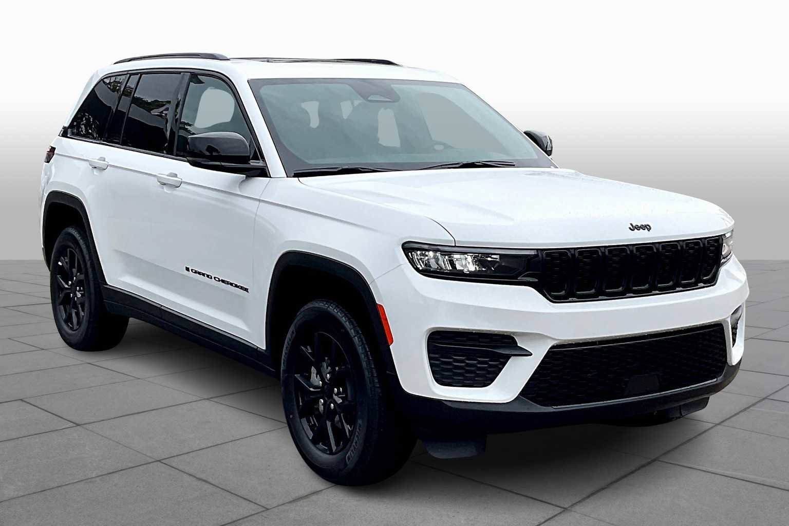 New 2025 Jeep Grand Cherokee Altitude image 2