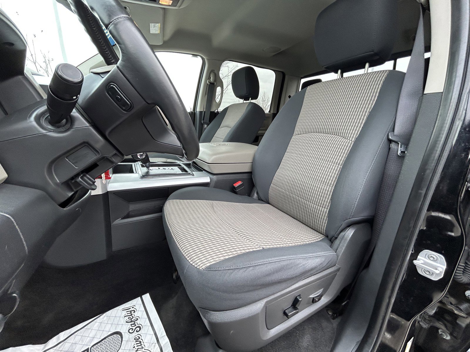 Used 2012 RAM 1500 Big Horn w/ Luxury Group image 12