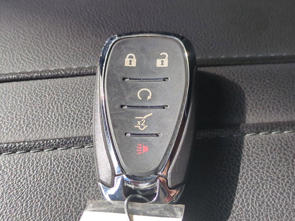 Used 2022 Chevrolet Blazer LT image 32