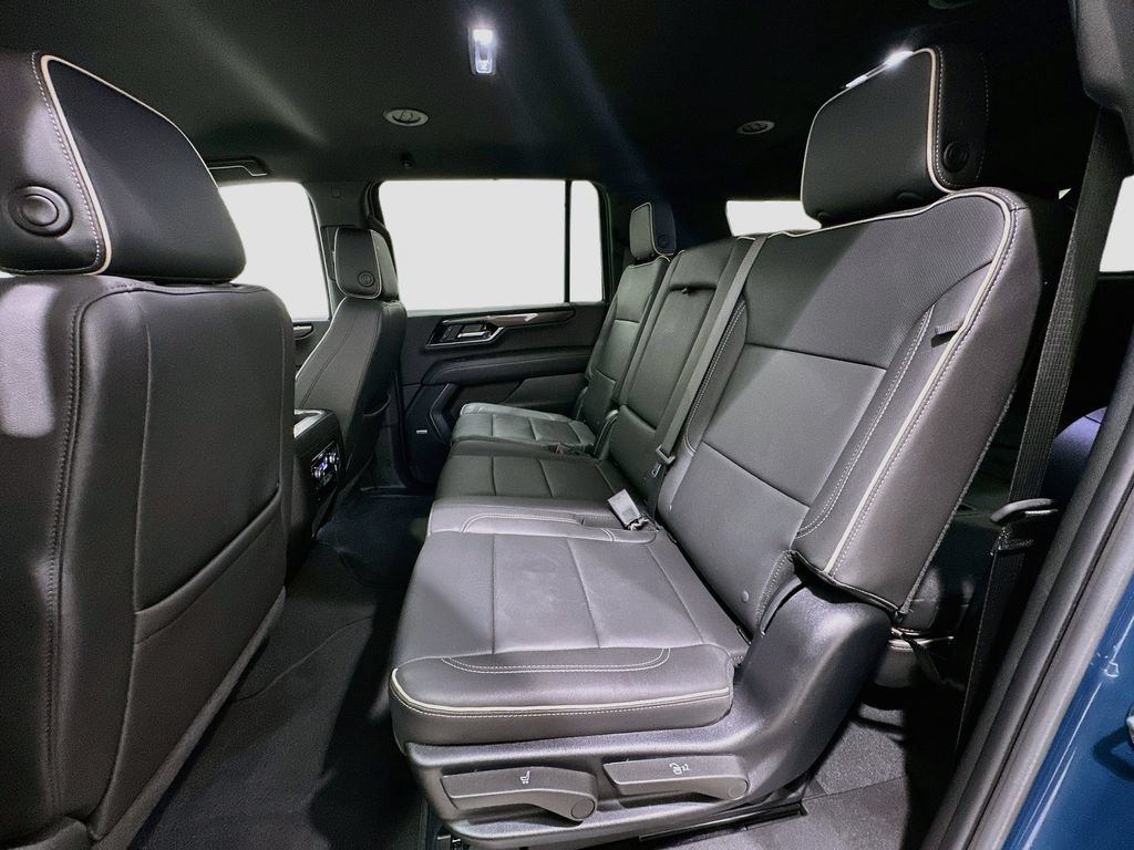 Used 2025 GMC Yukon XL Elevation RWD image 25