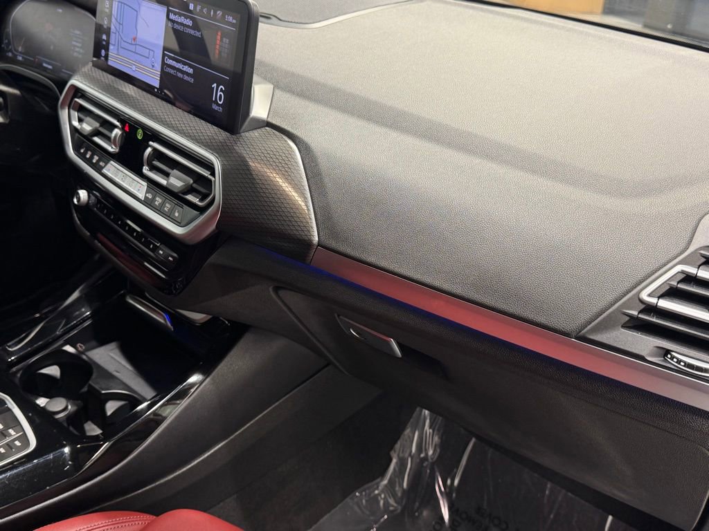 Certified 2024 BMW X3 xDrive30i w/ Premium Package image 28