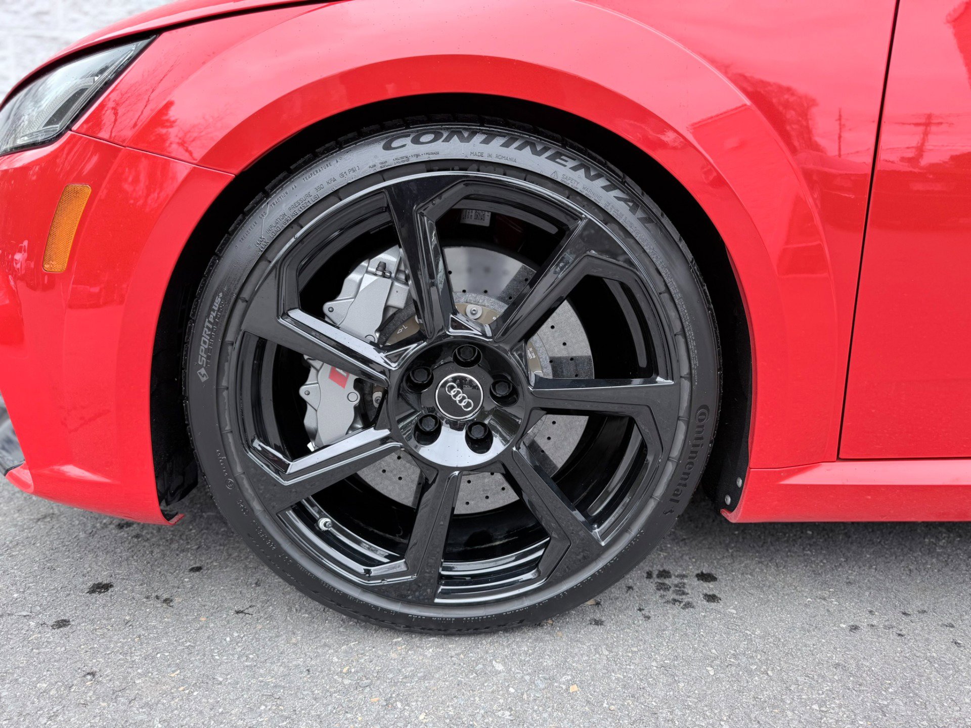 Used 2018 Audi TT RS w/ Dynamic Plus Package AWD/4WD image 35