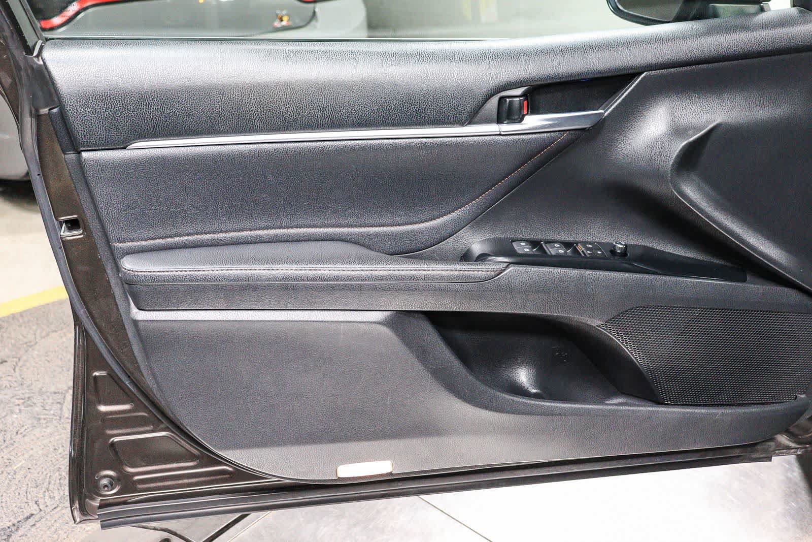 Certified 2018 Toyota Camry XLE w/ Audio Package FWD image 23