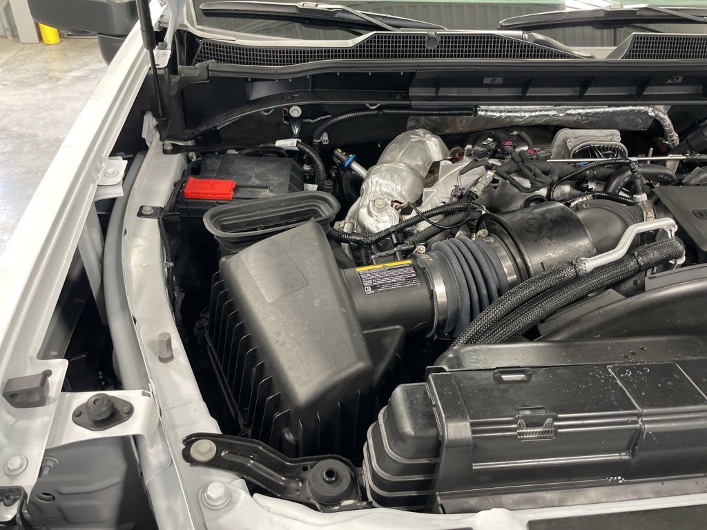 Used 2025 Chevrolet Silverado 2500 LT image 30