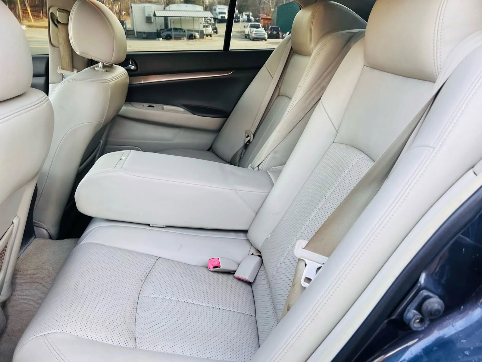 Used 2010 INFINITI G37 Journey w/ Premium Pkg image 23